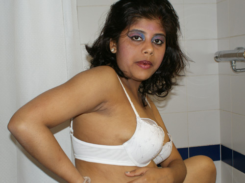 Sexy Indian Slut Rupali Dancing Taking Shower